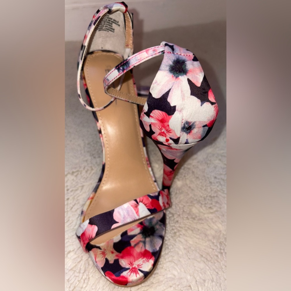 Express Floral Heels